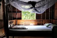 Nhon Thanh Homestay Hotels in Giong Trom District