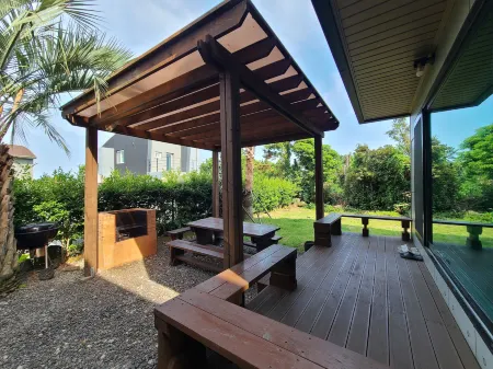 The Some Pension Отели рядом с достопримечательностью «The Venice Land»