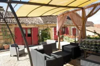 로 고리사도 - 라 페르므 뒤 글란디에 베힌느-드-돔므 호텔