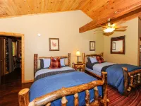 Dancing Bear Lodge Hotels in Blount County