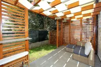 Guverna New City Accommodation - Parkplatz