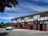 Knightsbridge Court Motor Lodge Hotels in Blenheim