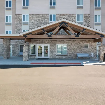 WoodSpring Suites Newington - Hartford South Отели рядом с достопримечательностью «Тринити-колледж»