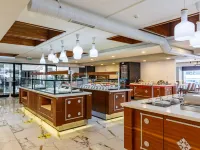 Sunprime C-Lounge Hotels near Cleopatra's Beach