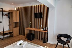 Ampoulos Rooms & Apartments