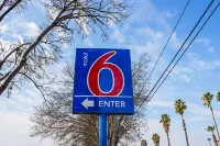 Motel 6 Porterville, CA - 2 tähden