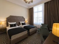 Hotel Royal & Spa Hotels near Historical Museum
