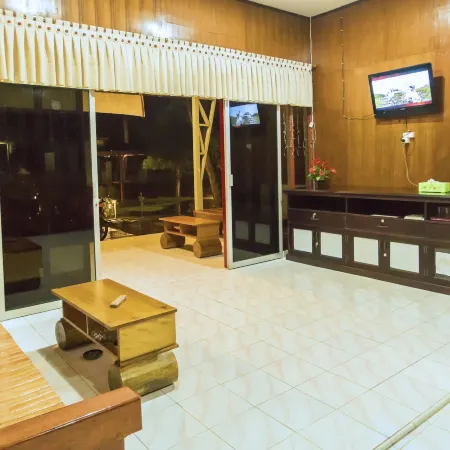 Waisai Beach Hotel