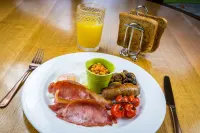 Errichel House and Cottages - breakfast