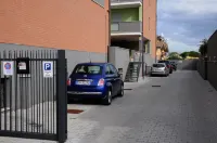 Isa Residence Fiumicino Airport - parking