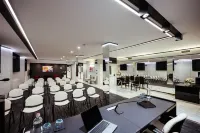 Raffaello Hotel & Mooka Restaurant Hotels in Сенігаллія