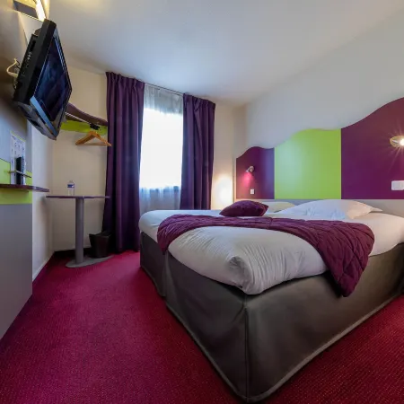 Logis Hotel Noemys Pont de l'Etoile