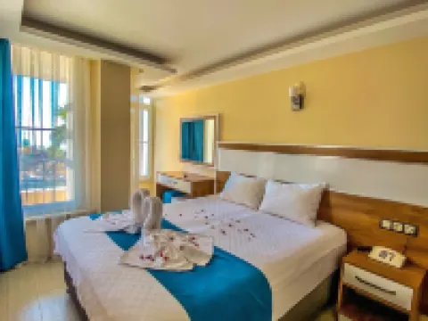 マス ホテル エドレミトのホテル