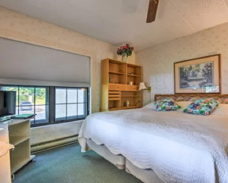 舒適波科諾熊山奔逃飯店 住宿飯店