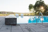 Dal Gjestegaard - Pools