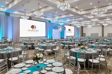 President Abraham Lincoln Springfield - a DoubleTree by Hilton Hotel Отели в г. Спрингфилд