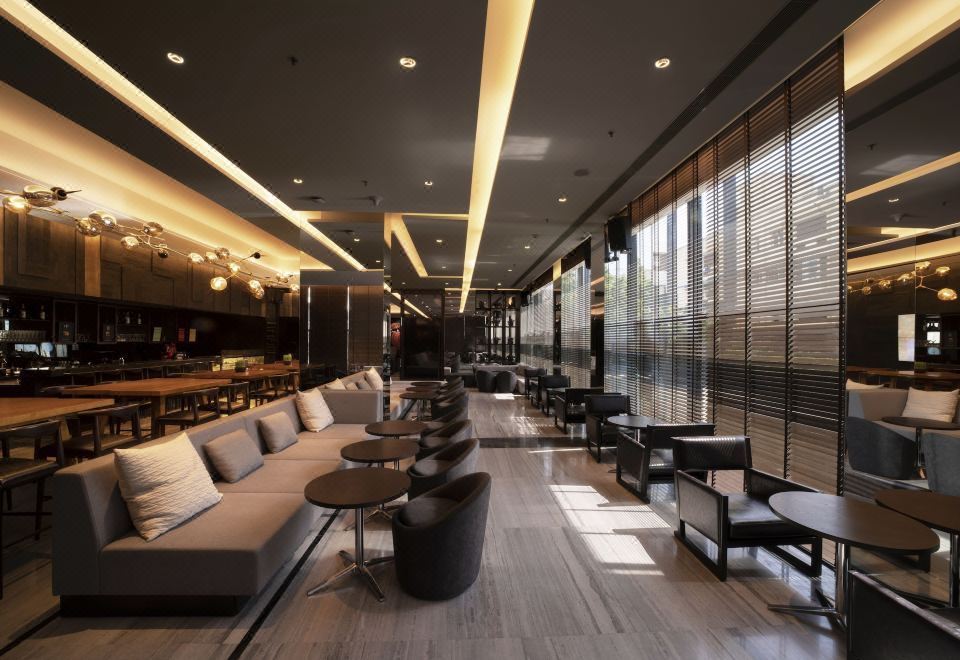 노보텔 첸나이 차미에르 로드의 루프탑 테라스