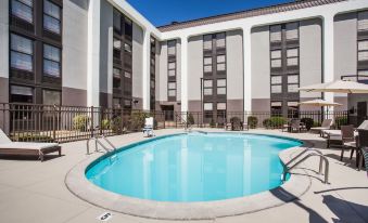 Hampton Inn West Springfield