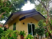 Baan Suan Phidchamika Hotel in zona Thai Cat Center