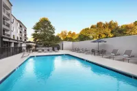 Courtyard Burlington Hotels in Burlington