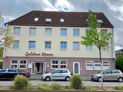 Boutique Hotel Goldene Henne فنادق في Weyhausen