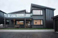 Dungarvon Street Apartments Hotels near ThatWanakaTree