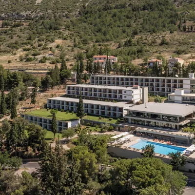 德爾菲阿瑪利亞酒店 鄰近德爾斐的酒店