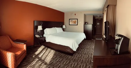 Pearl Street Hotel & Suites