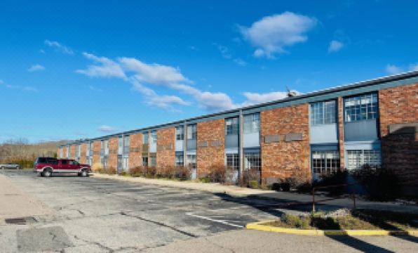 Mystic River Hotel & Suites