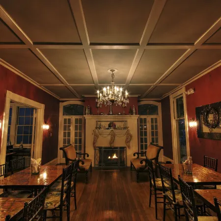 Vandiver Inn
