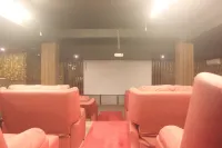 The L Hotel Entertainment Hoteles en Lubuk Baja