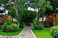 Hotel Villas Chicanna Hotels in Xpujil