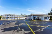 Motel 6 Pendleton, or - West
