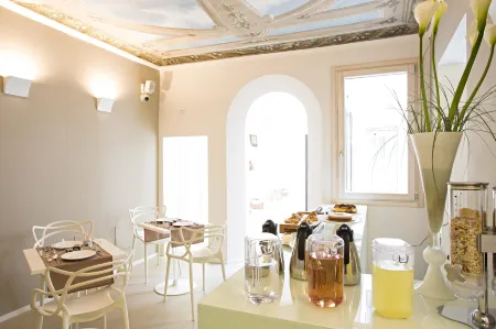 Borgoleoni 18 - Room and Breakfast Отели в г. Феррара