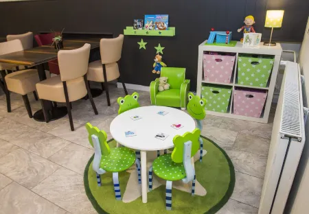 Dream - Luxury Hostel Отели рядом с достопримечательностью «Fredriksdal Open-Air Museum and Botanical Garden»