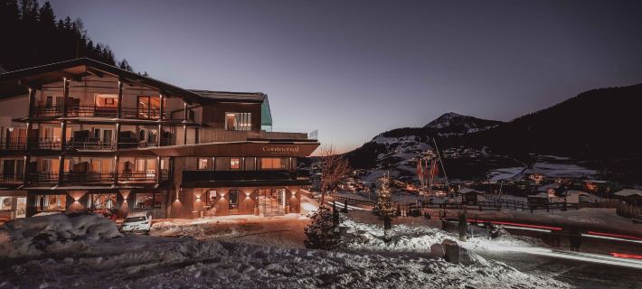 Hotel Continental Dolomites Hotele w: Selva