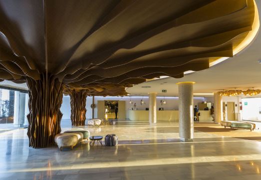 Grand Palladium White Island Over view