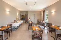 Hotel Alienor Hotels in Gans