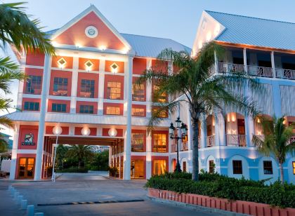 Pelican Bay Hotel