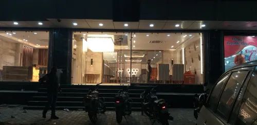 Hotel Palm Luxury Inn Hotels in Mainpuri