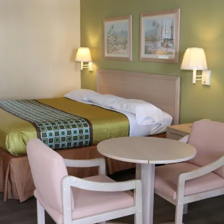 Woodstream Inn