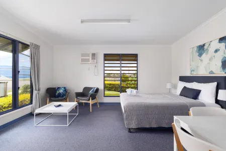 Tin Can Bay's Sleepy Lagoon Motel