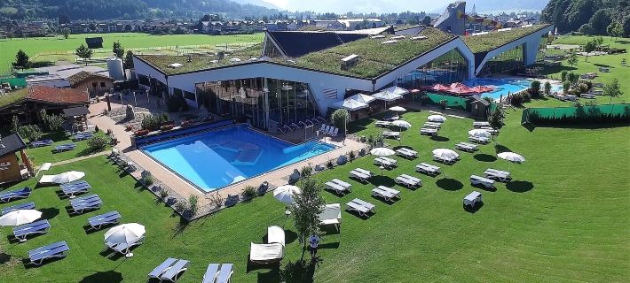 Almdorf Flachau - Luxus Hüttenurlaub フラッハウのホテル