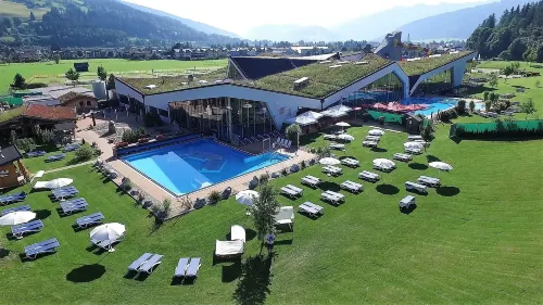 Almdorf Flachau - Luxus Hüttenurlaub