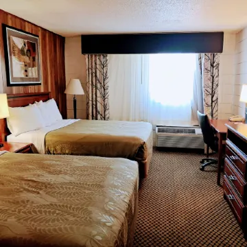 National 9 Inn Showboat