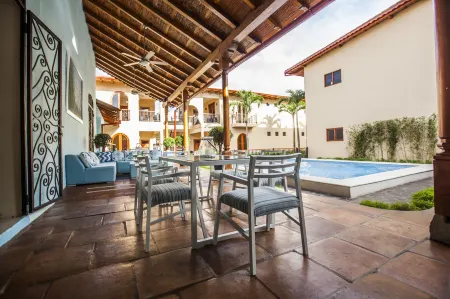 Hotel Plaza Marbella Granada Отели в г. Гранада