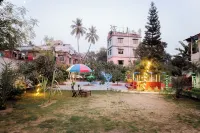 Garden view villa Hotels in Shah Makhdum Thana