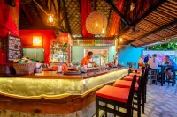 Secret Garden Beach Resort - Quầy bar