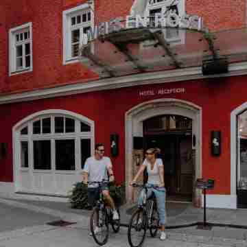 Romantik Hotel Im Weissen Rössl am Wolfgangsee Hotel Exterior