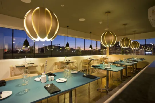 City Express by Marriott Santiago Aeropuerto Chile Отели рядом с достопримечательностью «Парк Аркадия»